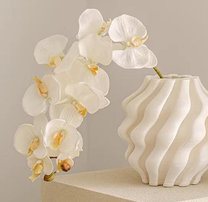Retro Pleated Ceramic Vase A Stylish Decorative Piece - Home Decor & Storage | VELOURY LIVING